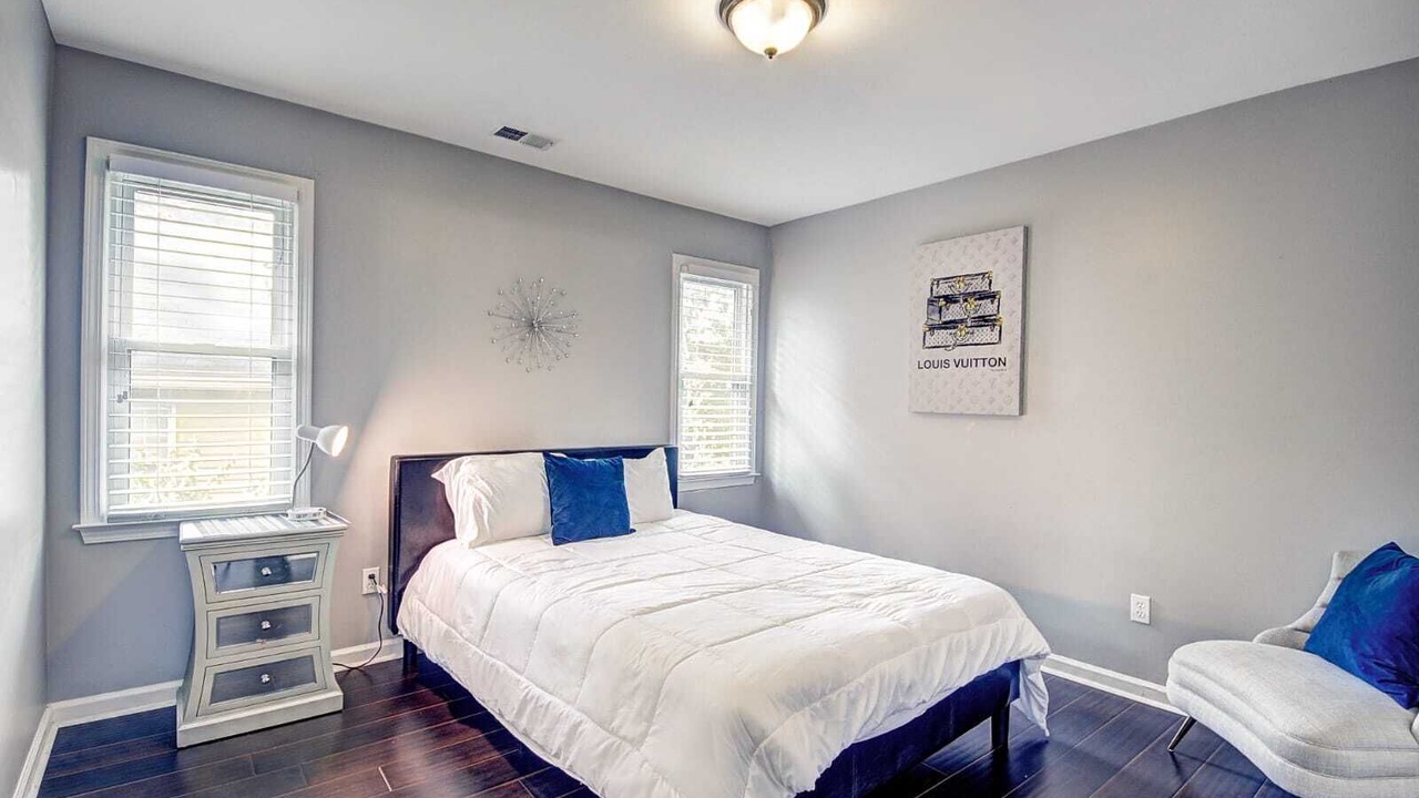 Photo of Bedroom in Stone Mountain
