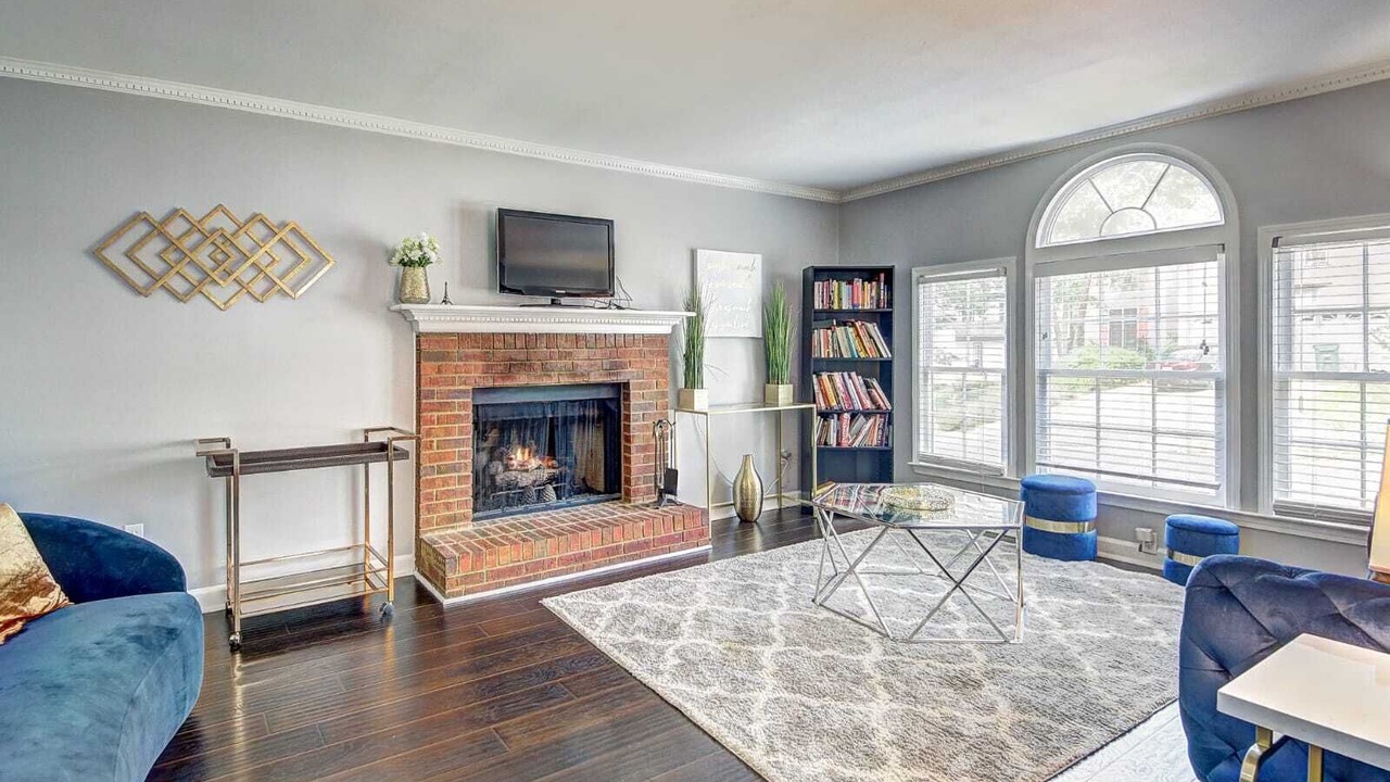 Photo of Livingroom in Stone Mountain