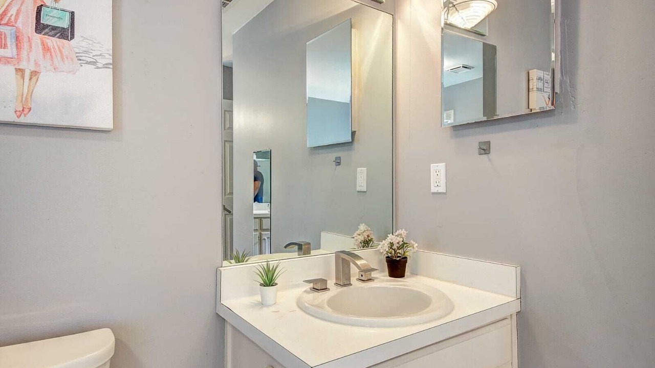 Photo of Bathroom in Stone Mountain