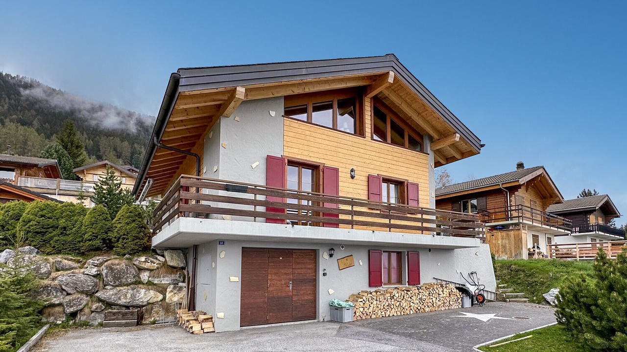 Photo of Outdoor in Saint-Pierre-de-Clages