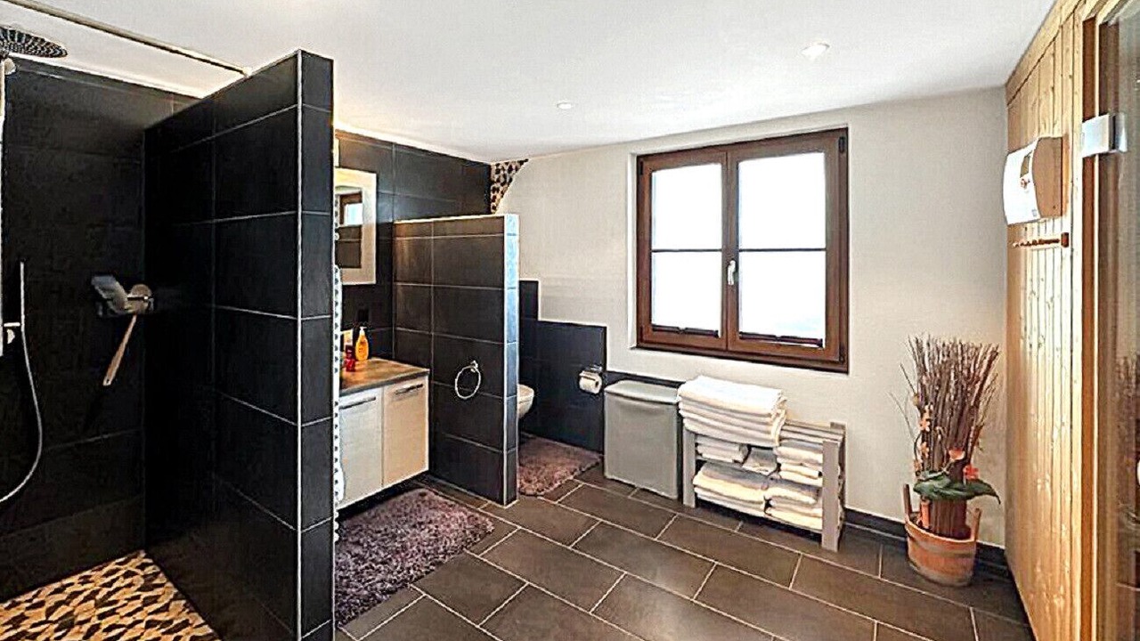 Photo of Bathroom in Saint-Pierre-de-Clages