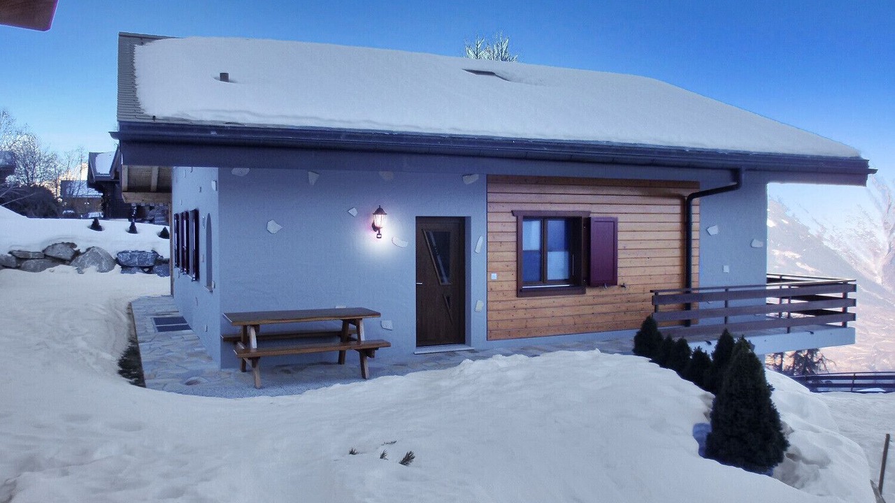 Photo of Outdoor in Saint-Pierre-de-Clages