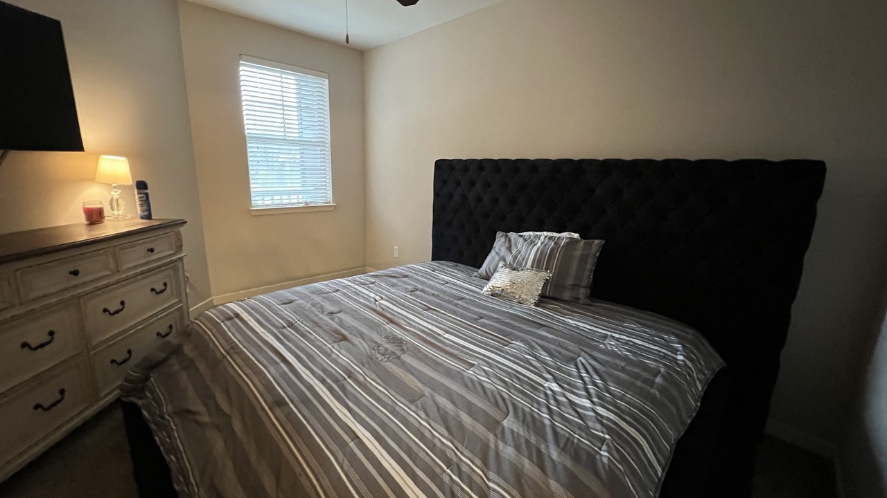 Photo of Bedroom in Fairburn