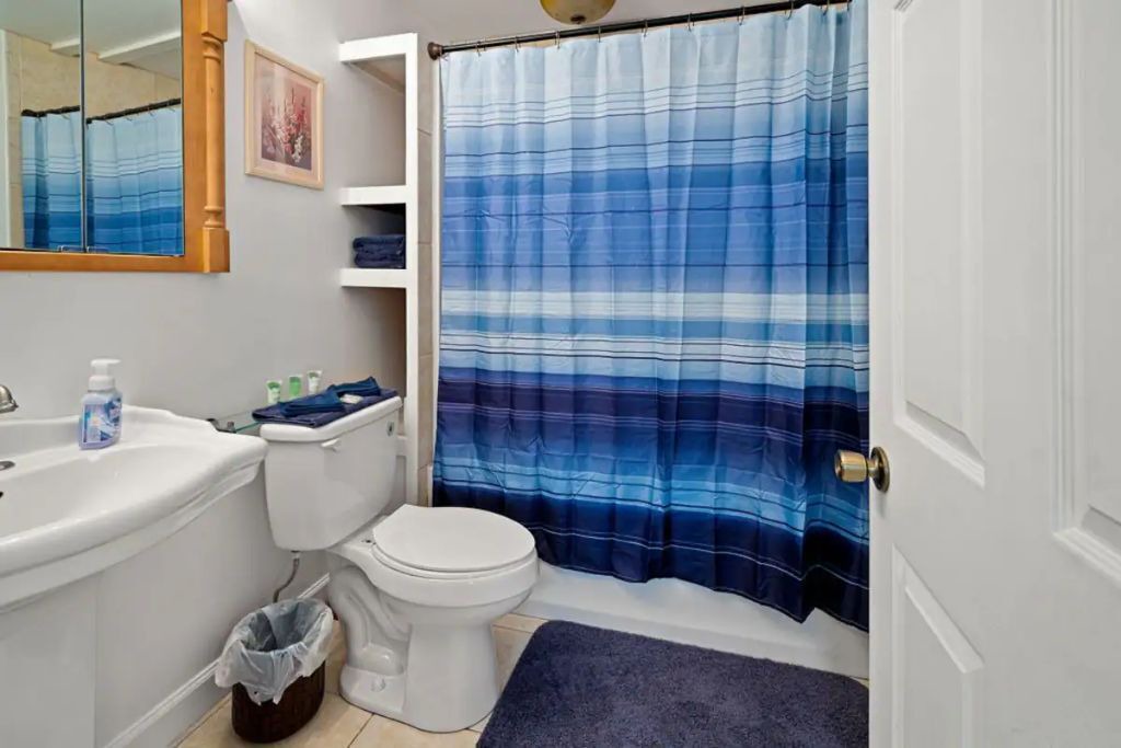 Photo of Bathroom in Enterprise