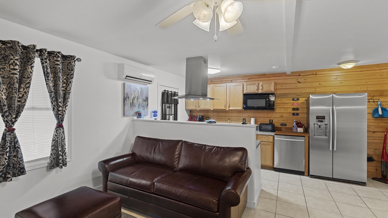 Photo of Livingroom in Enterprise