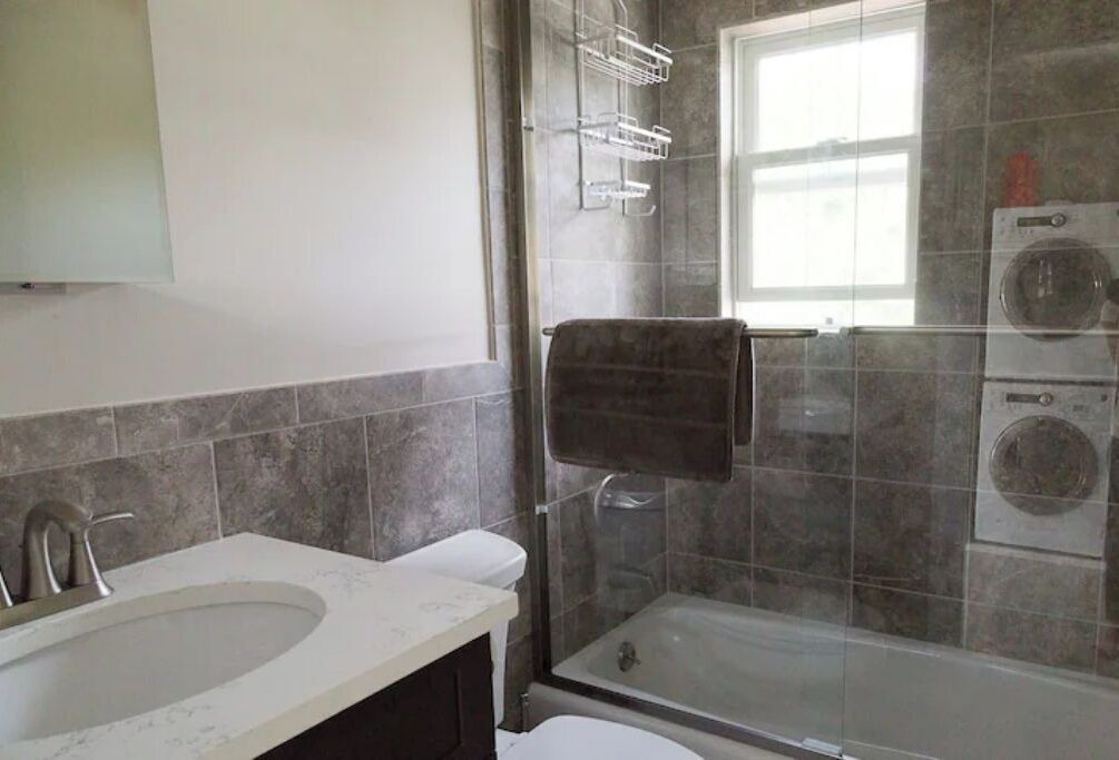 Photo of Bathroom in Pipes Cove