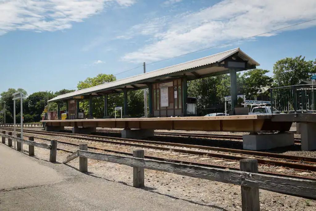 Photo of Others in Pipes Cove