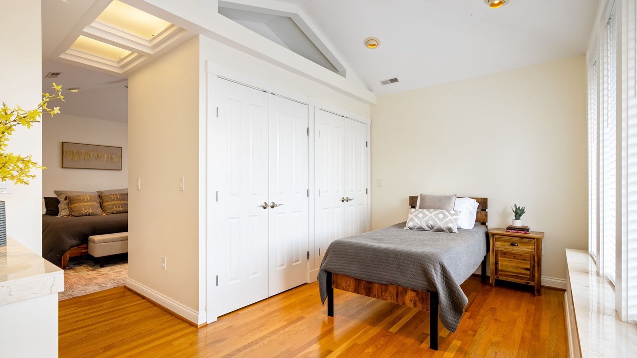 Photo of Bedroom in Rockcreek Lexington Road