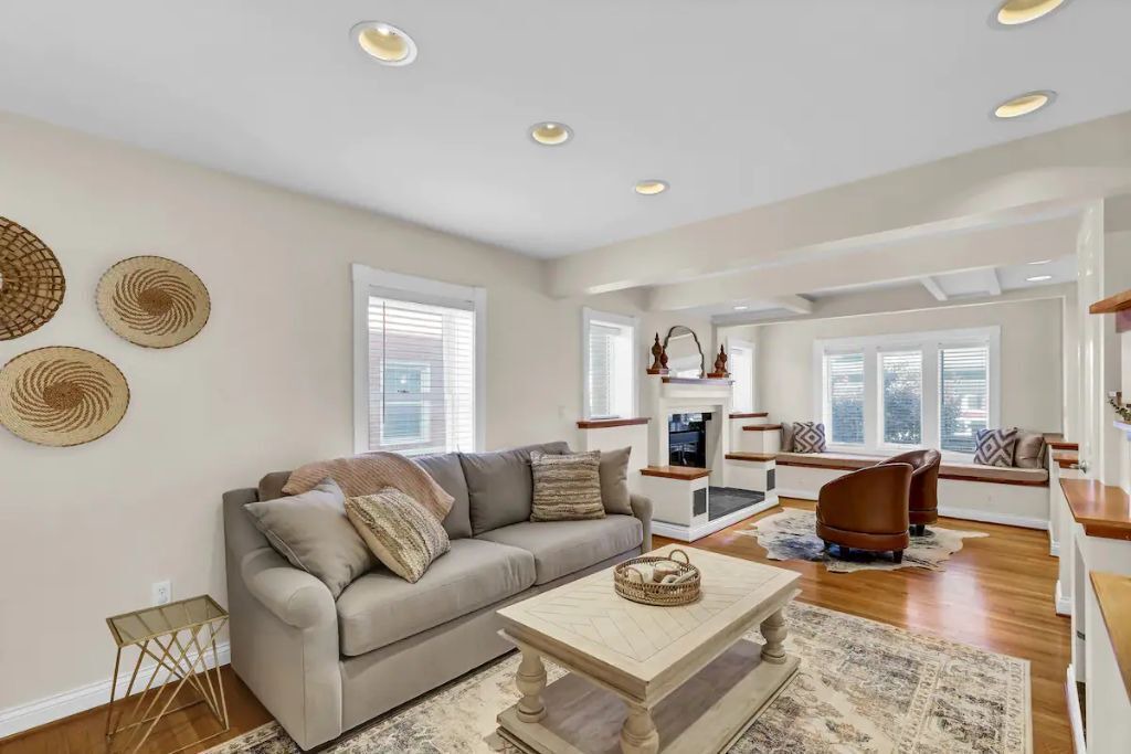 Photo of Livingroom in Rockcreek Lexington Road