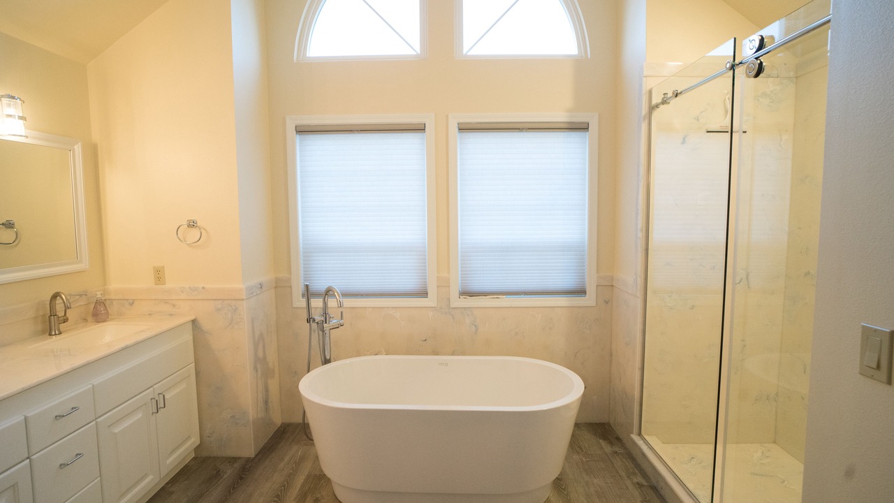 Photo of Bathroom in Harbor