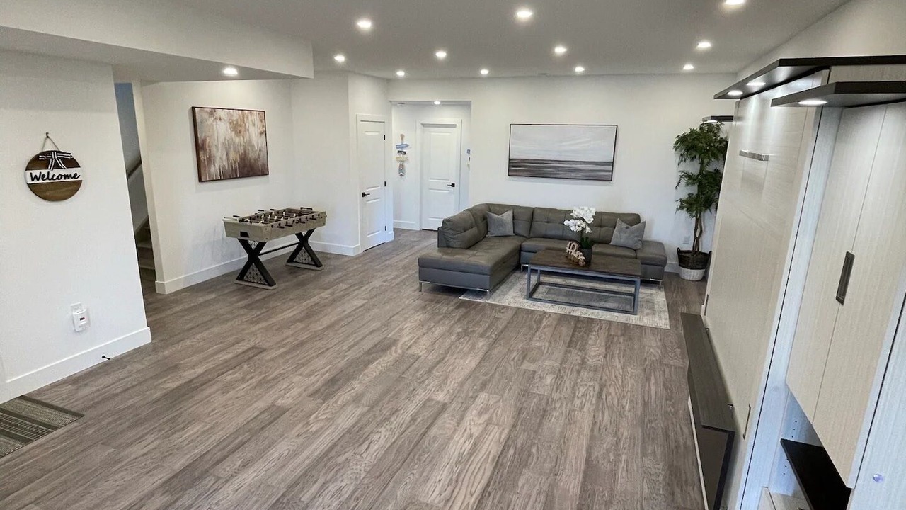 Photo of Livingroom in Colpoys Bay
