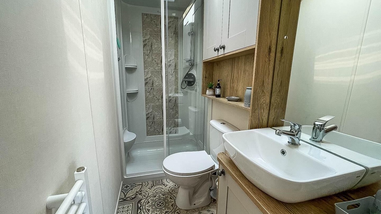Photo of Bathroom in Saxmundham