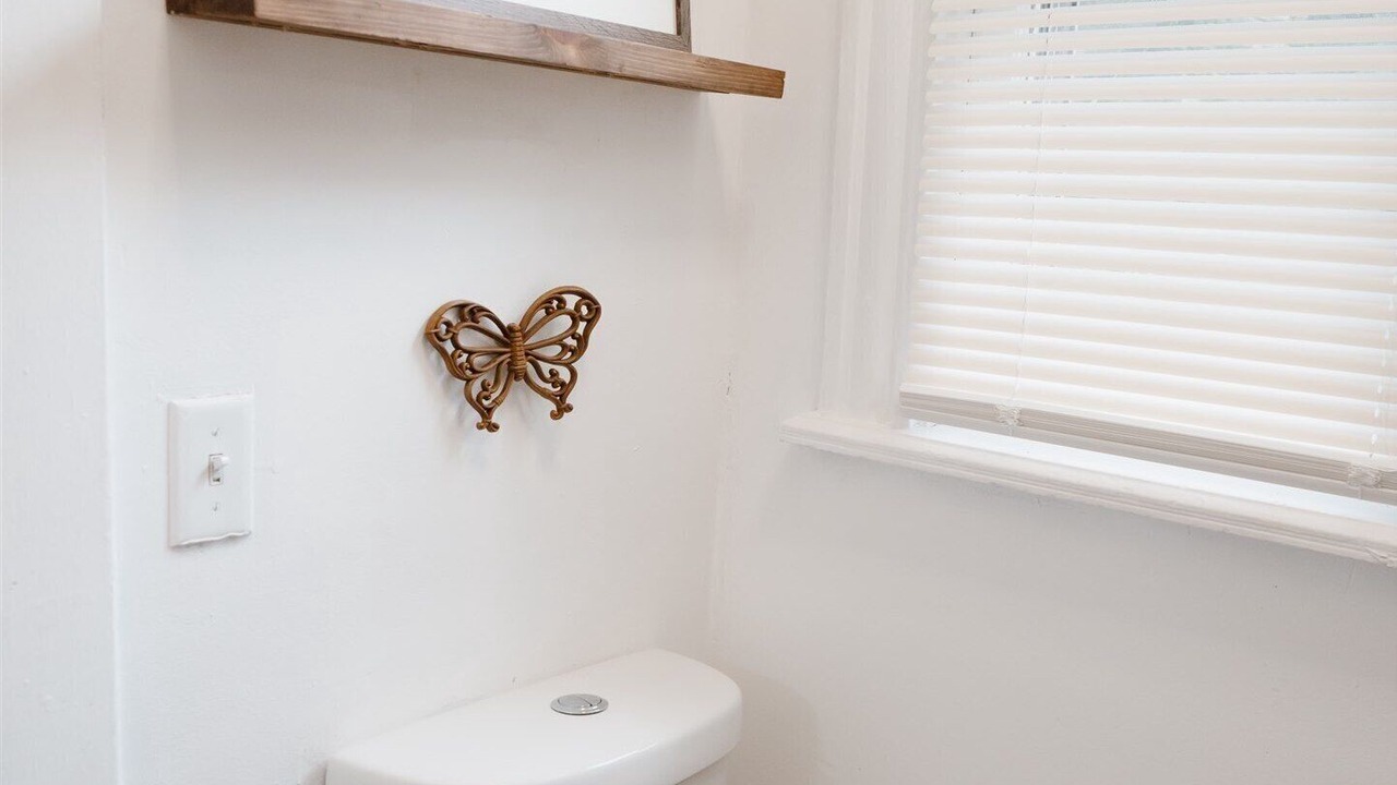 Photo of Bathroom in Neighborhood of the Arts