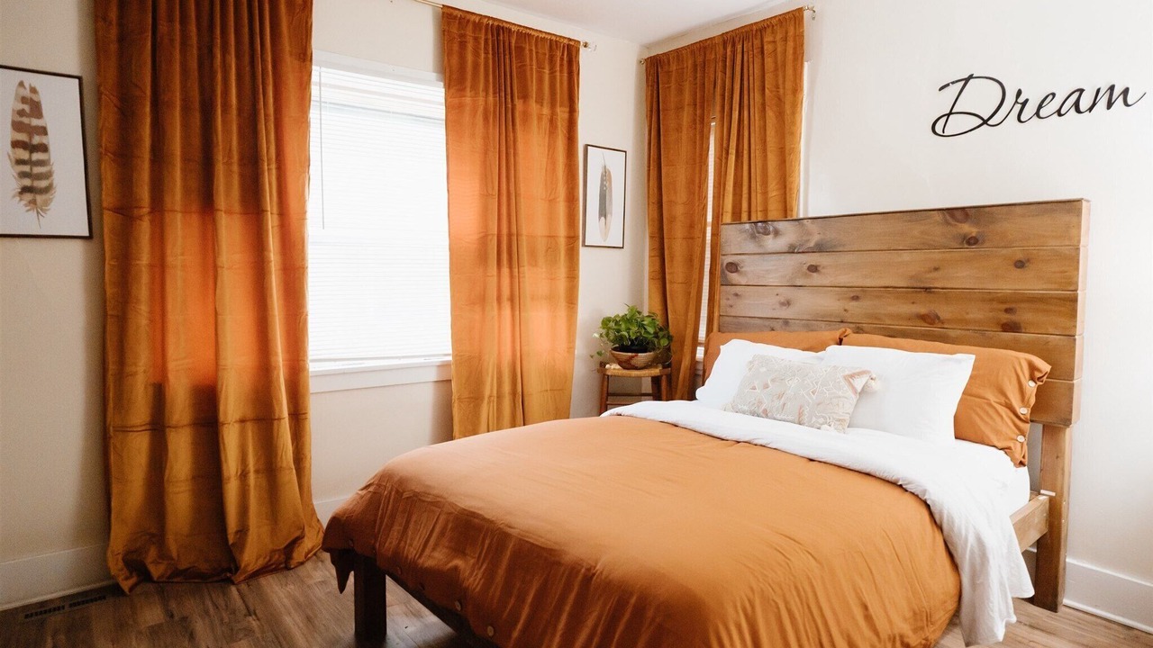 Photo of Bedroom in Neighborhood of the Arts