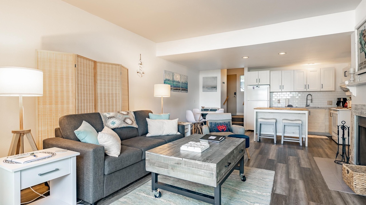 Photo of Livingroom in Birch Bay