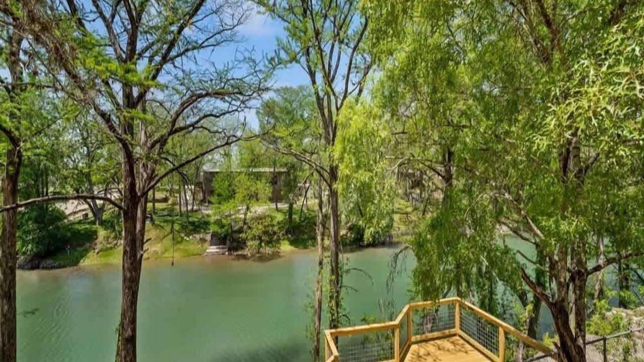 Photo of Others in Canyon Lake