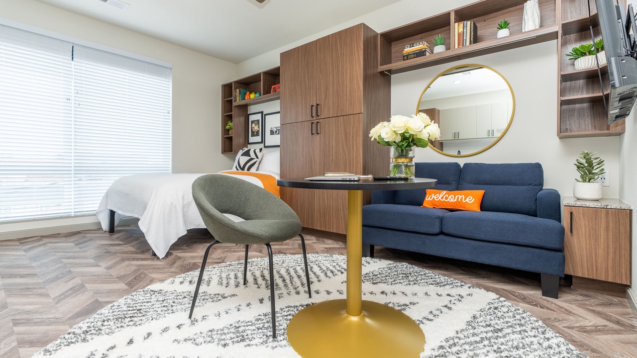 Photo of Bedroom in Urbana