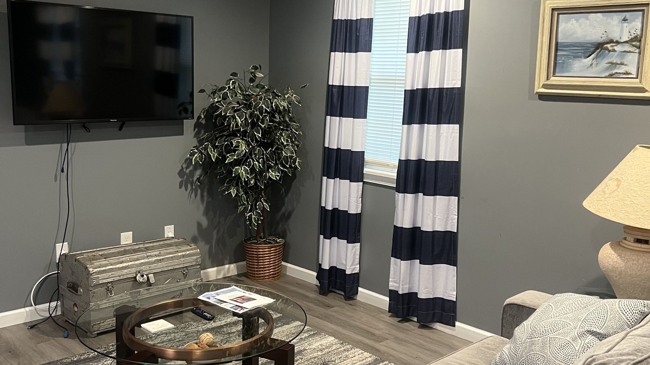 Photo of Livingroom in Navy Point