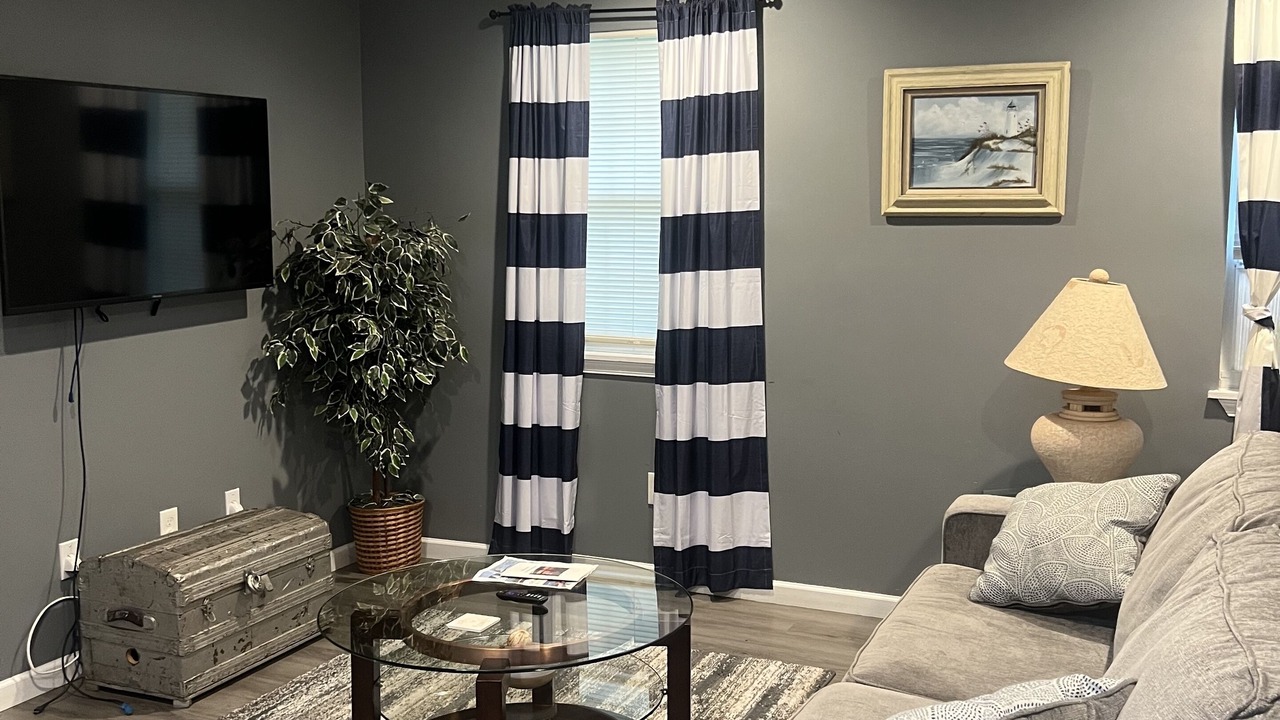 Photo of Livingroom in Navy Point