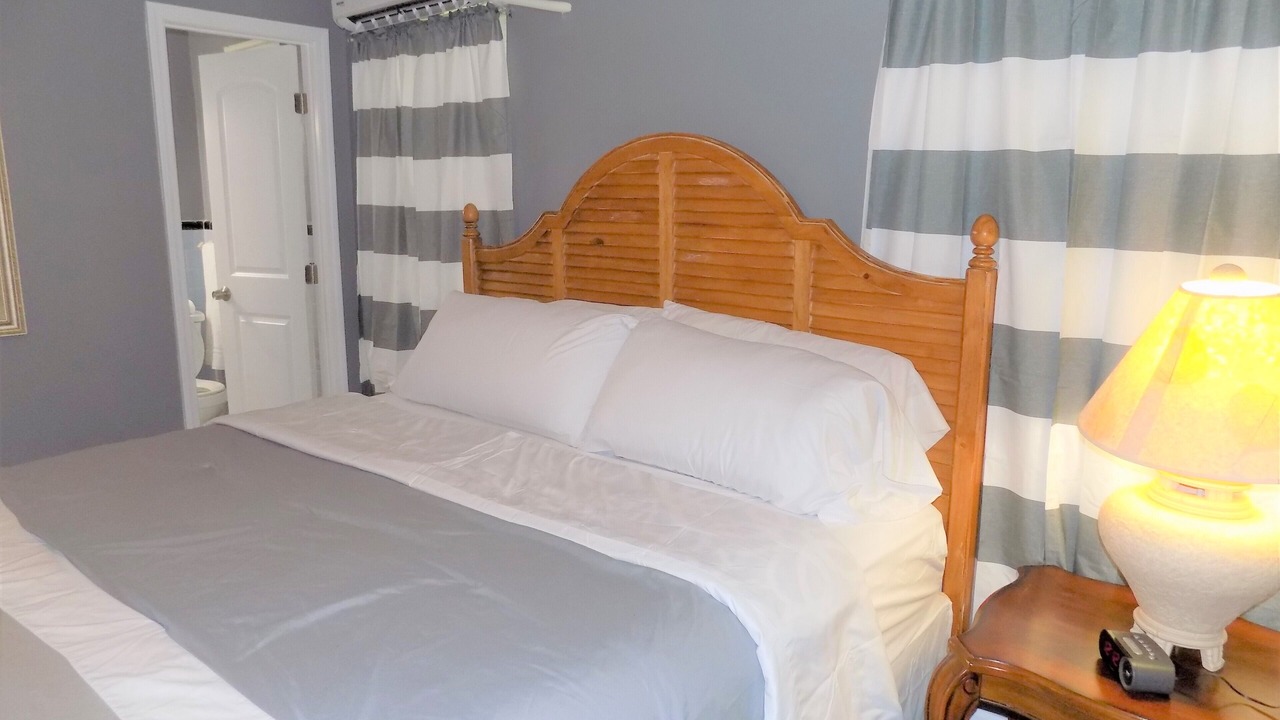 Photo of Bedroom in Navy Point