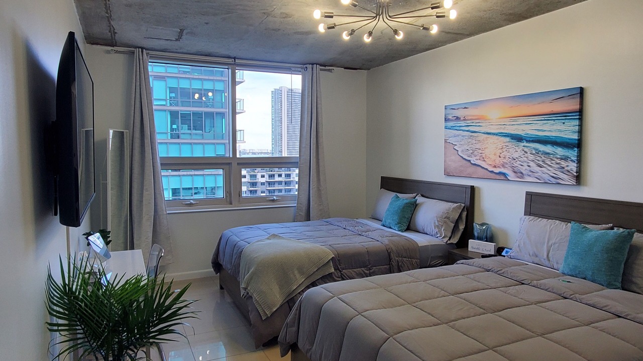 Photo of Bedroom in Midtown