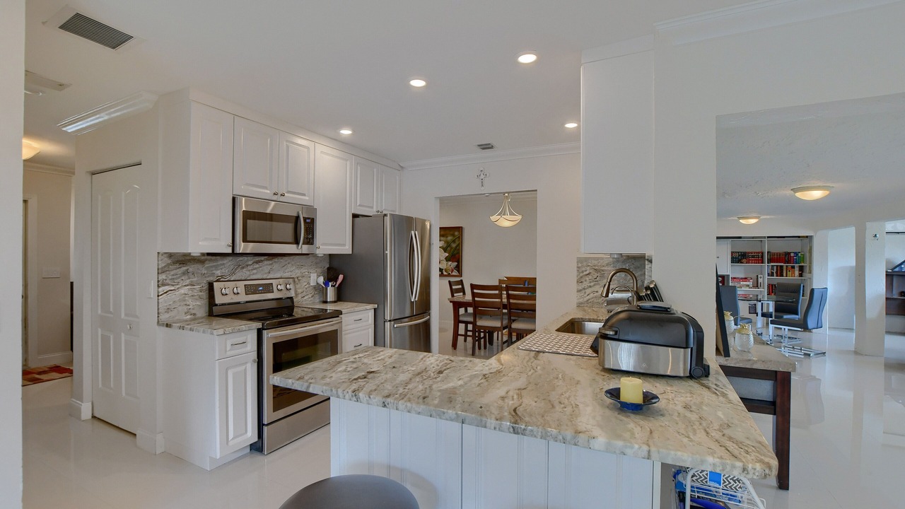 Photo of Kitchen in Tropic Palms