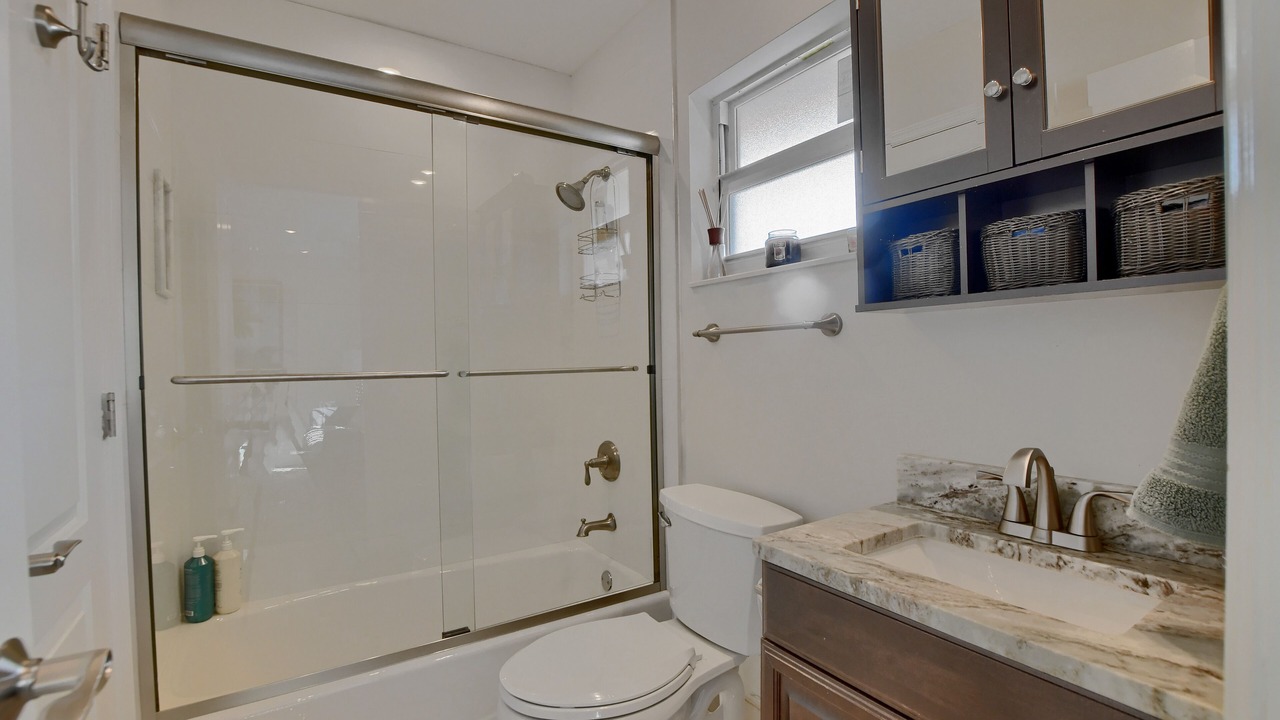 Photo of Bathroom in Tropic Palms