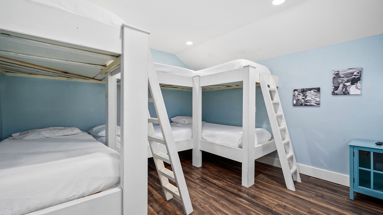 Photo of Bedroom in Rockport