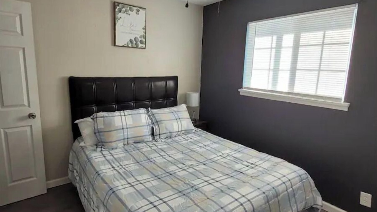 Photo of Bedroom in Biggs Field