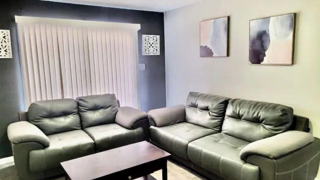 Photo of Livingroom in Biggs Field