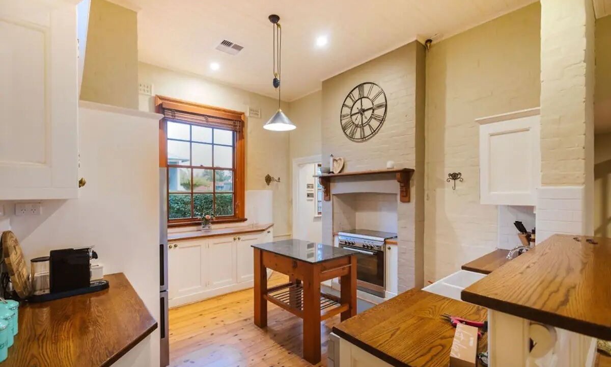 Photo of Kitchen in Largs