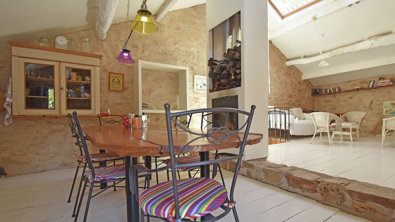 Photo of Livingroom in Saint-Etienne-d'Albagnan