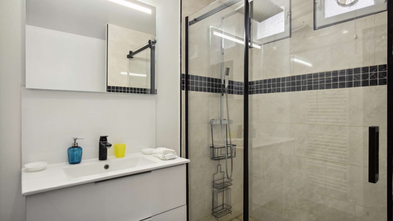 Photo of Bathroom in Le Chesnay