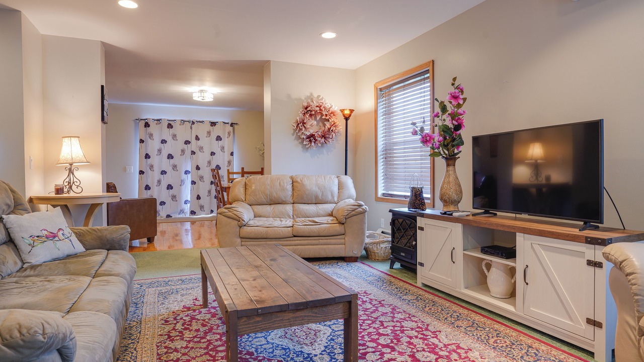 Photo of Livingroom in Tupper Lake