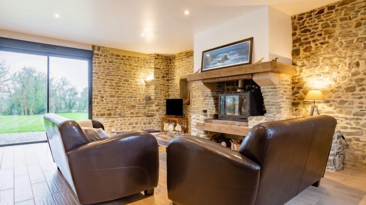 Photo of Livingroom in Surville