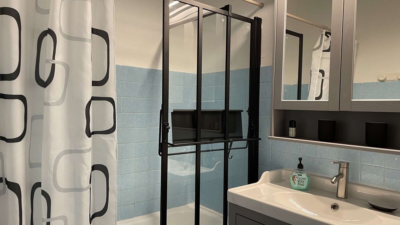 Photo of Bathroom in Banyuls-sur-Mer