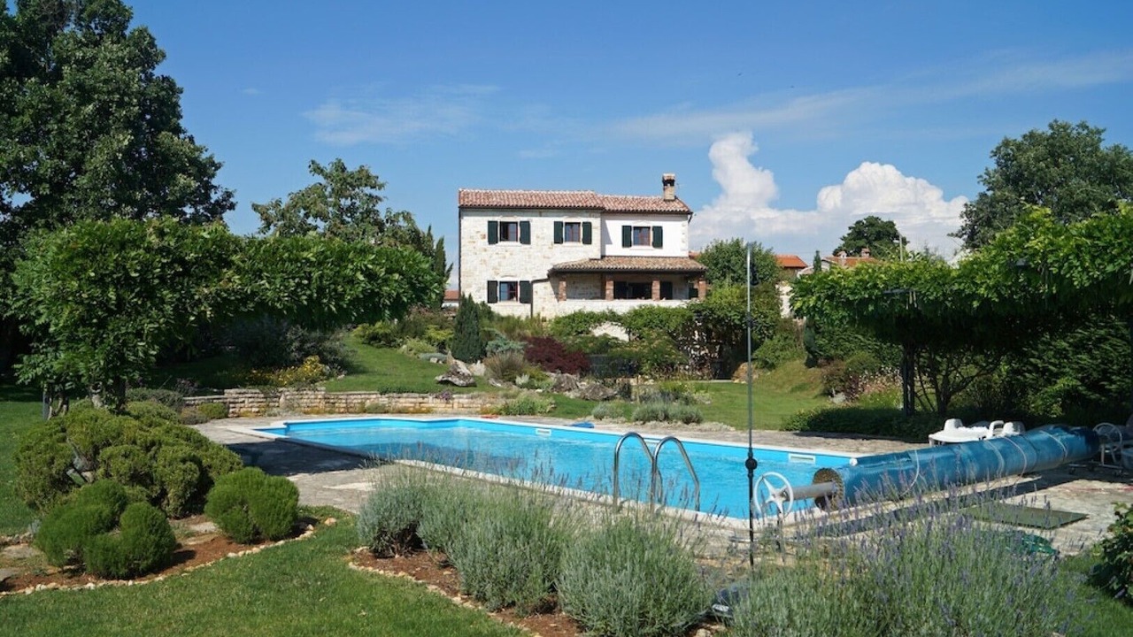 Photo of Outdoor in Baderna