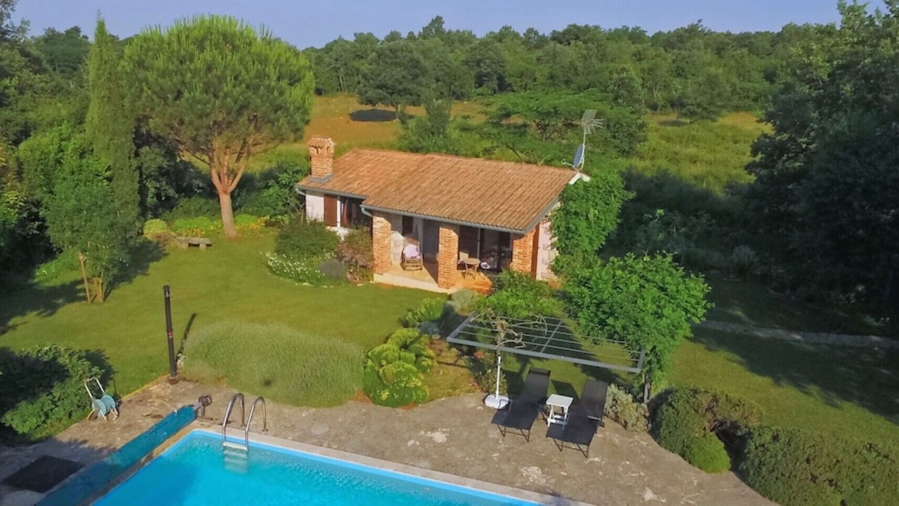 Photo of Outdoor in Baderna