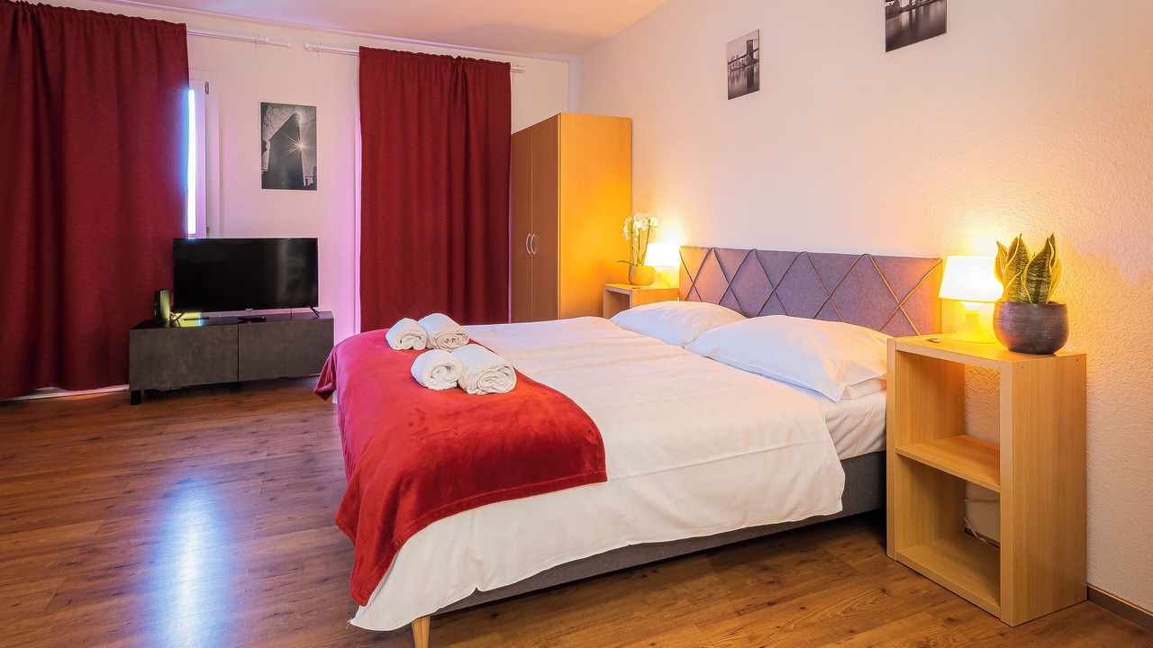 Photo of Bedroom in La Tour-de-Treme