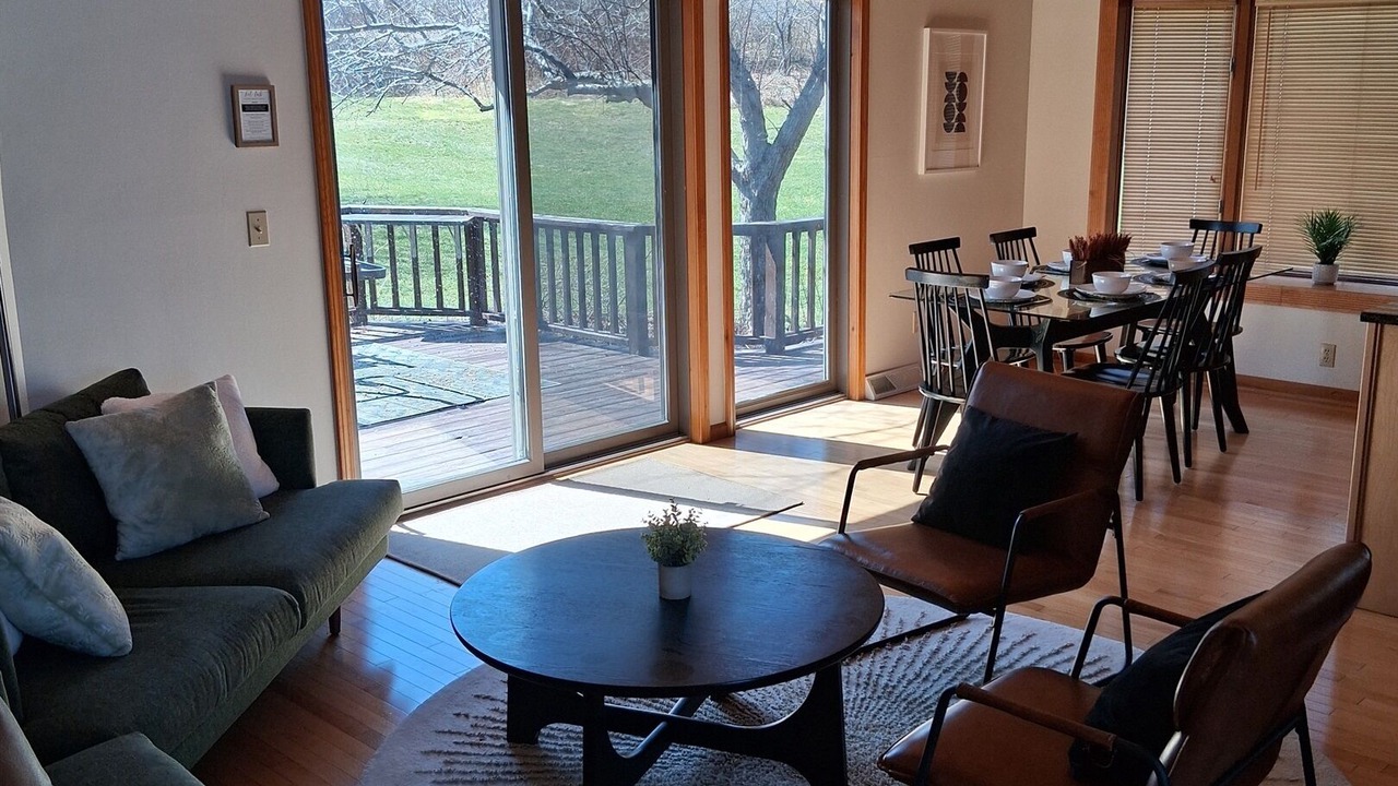 Photo of Livingroom in Canandaigua
