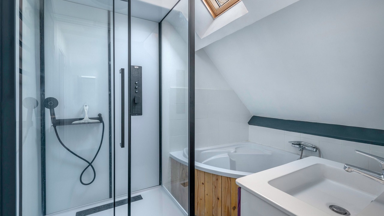 Photo of Bathroom in Arzon