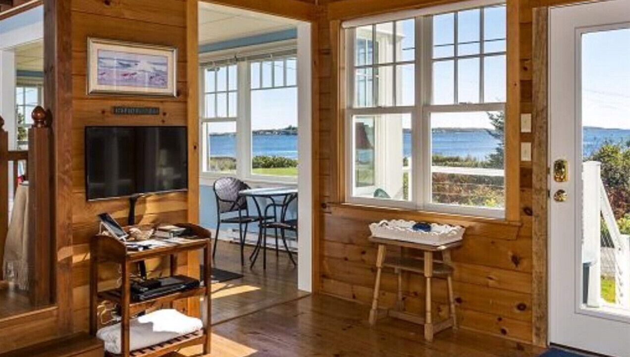 Photo of Livingroom in Ocean Point