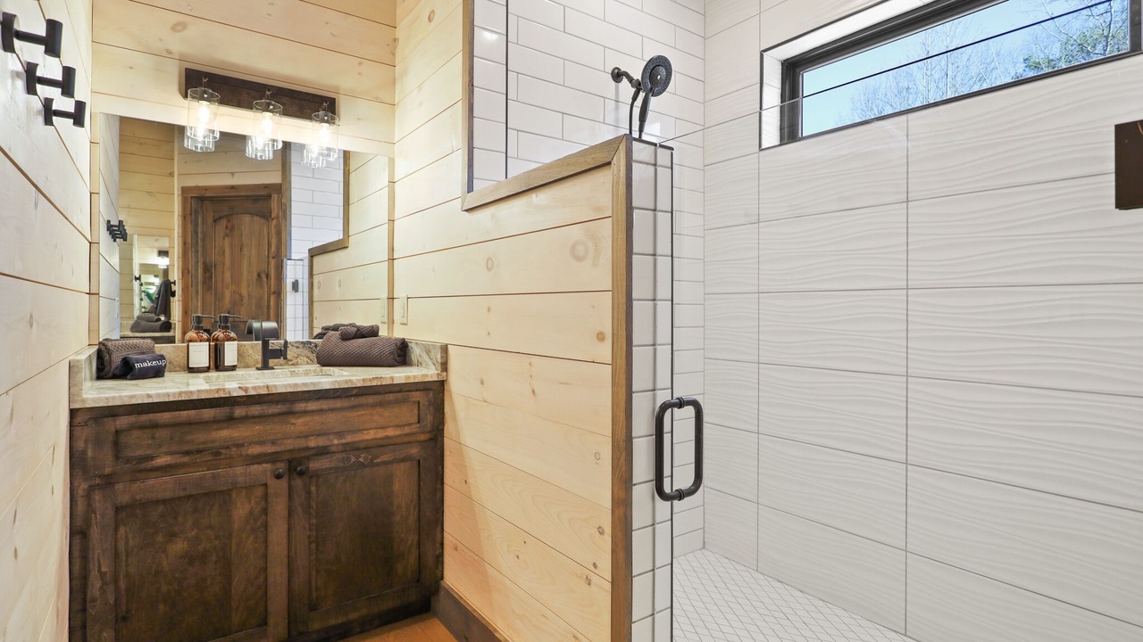 Photo of Bathroom in Cashes Valley