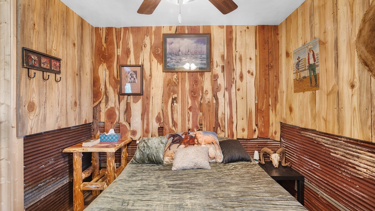 Photo of Bedroom in Smithville