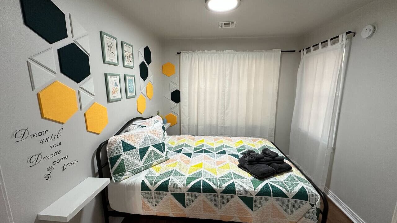 Photo of Bedroom in Temple