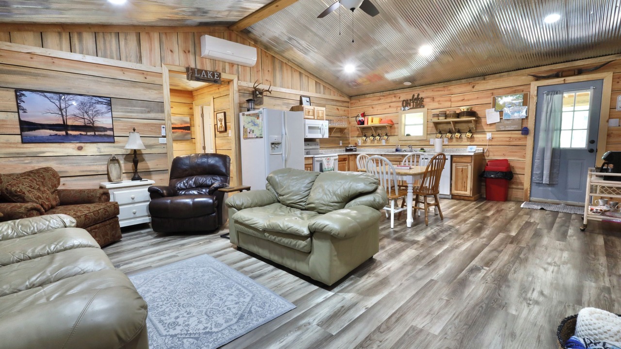 Photo of Bedroom in Amity