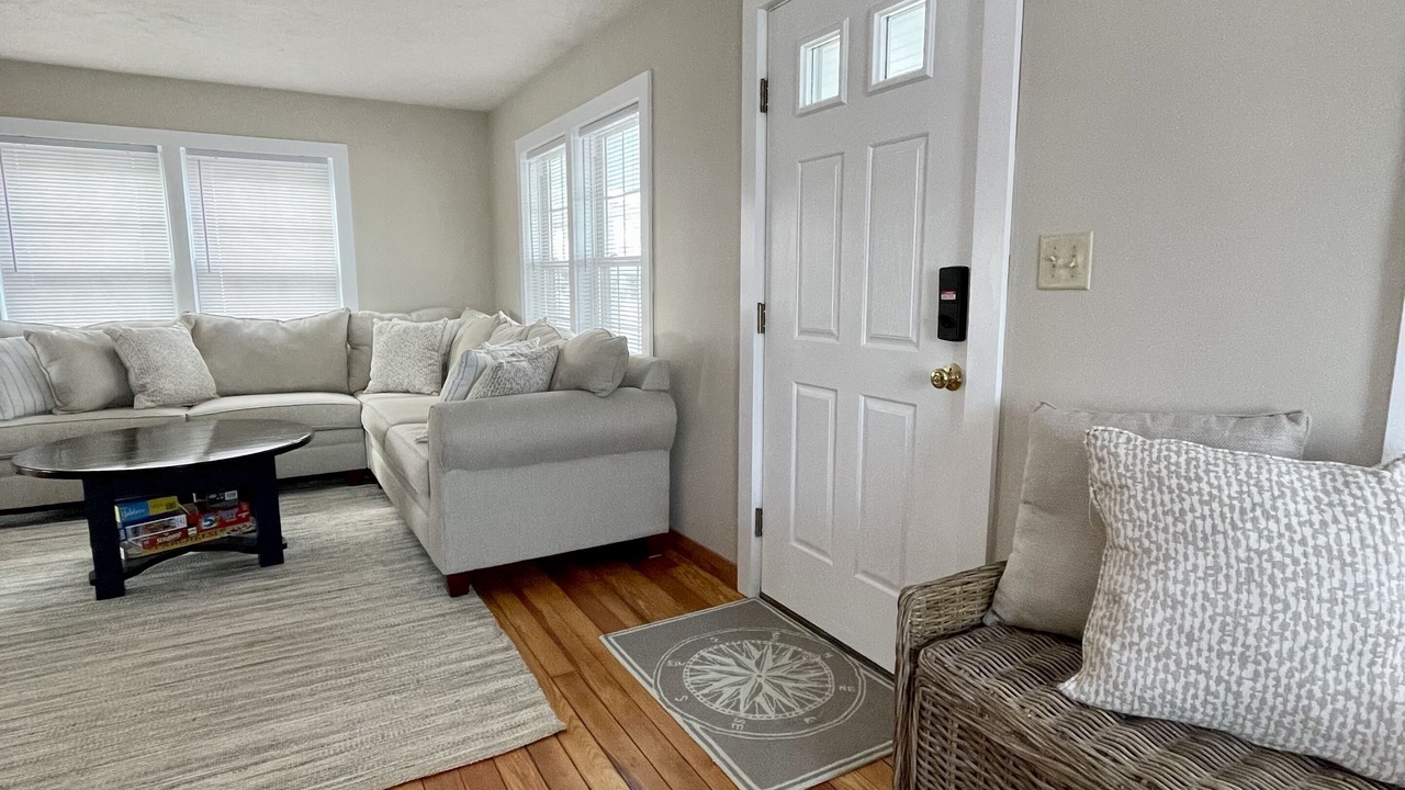 Photo of Livingroom in Scituate