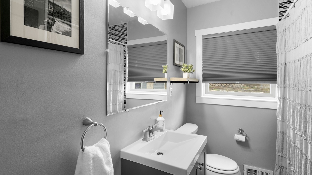 Photo of Bathroom in Canyon Rim