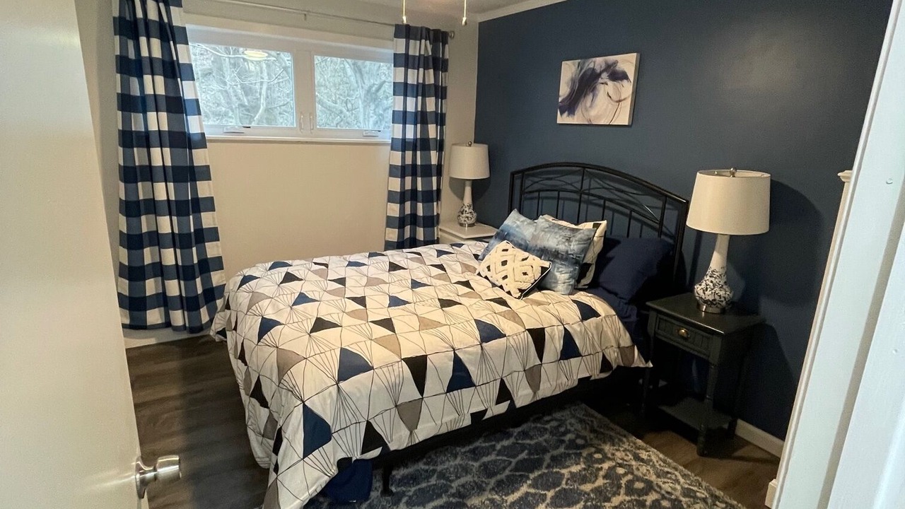 Photo of Bedroom in Goldman