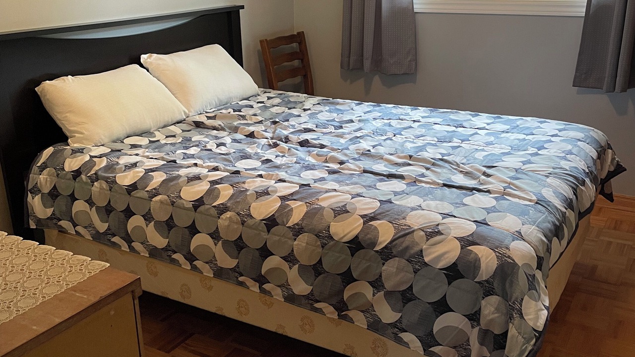 Photo of Bedroom in Wymbolwood Beach